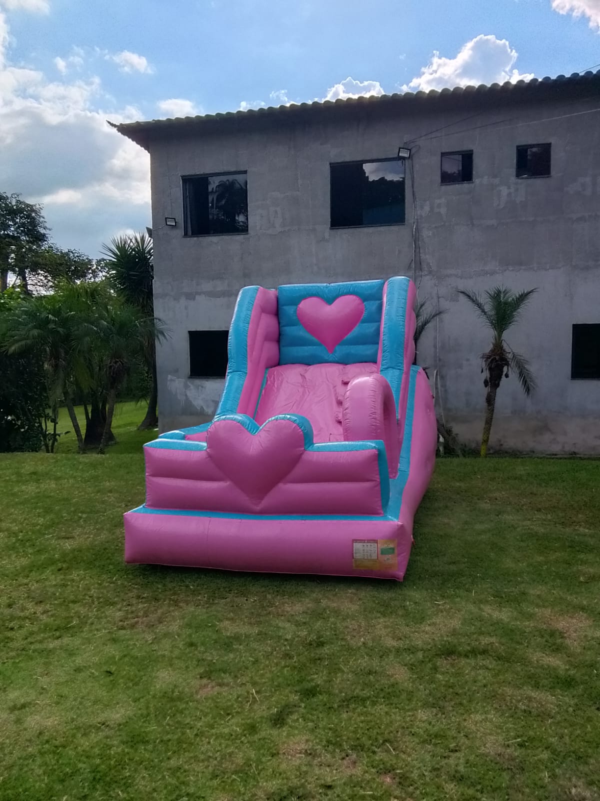 Aluguel de Mini Tobogã Coração em BH